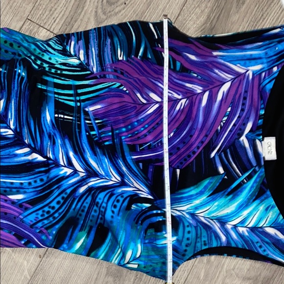 Cache dress - Picture 8 of 11